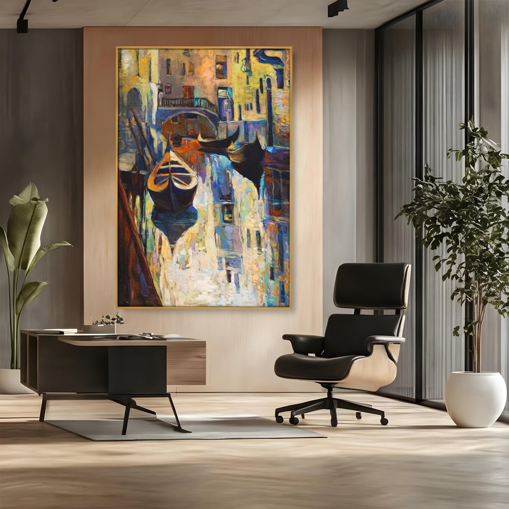 Tablou canvas cu pictura canvas cu gondole in venetia, in rama de aluminiu auriu, pe perete intr-un birou